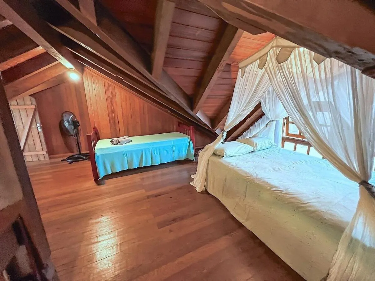 Villa Bali Casas Pe Na Areia Barra de Ibiraquera Brazilië